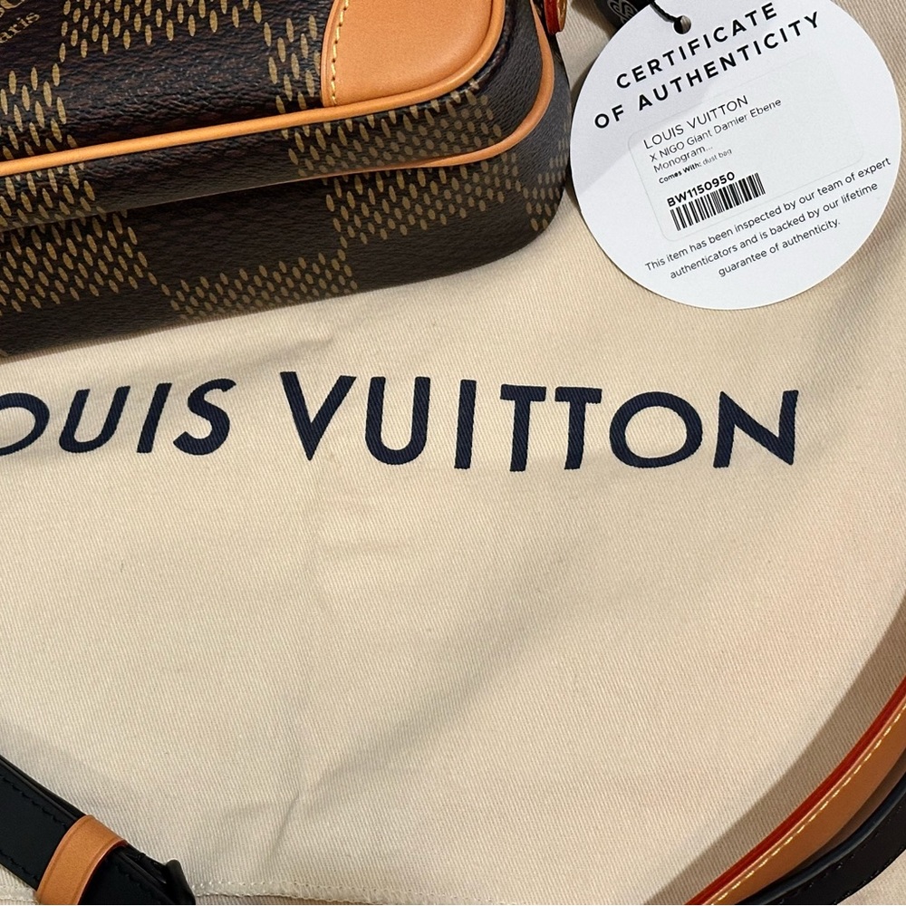 SOLD Louis Vuitton X Nigo LE Giant Damier Ebene Monogram Nil Messenger - Picture 11 of 11